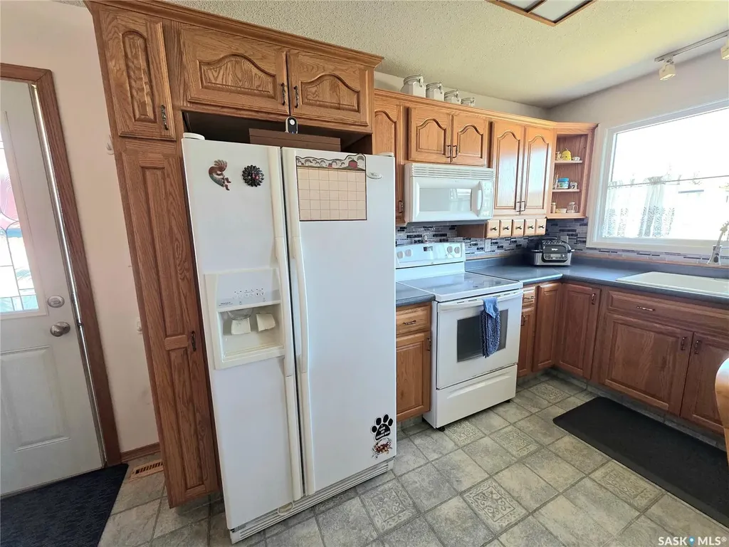 101 Fraser Avenue Oxbow SK S0C 0B6