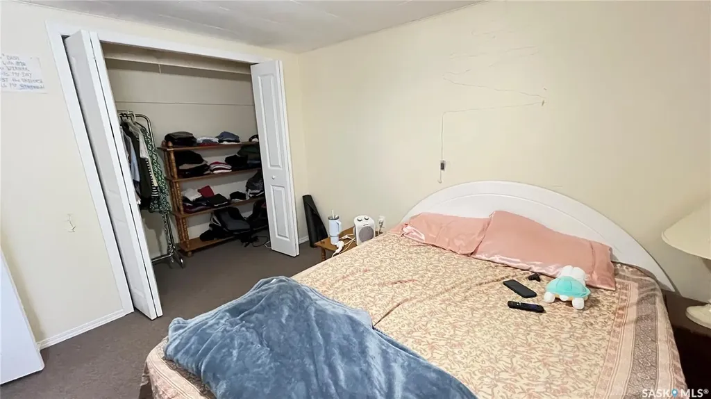 209 Hood Street Maple Creek SK S0N 1N0