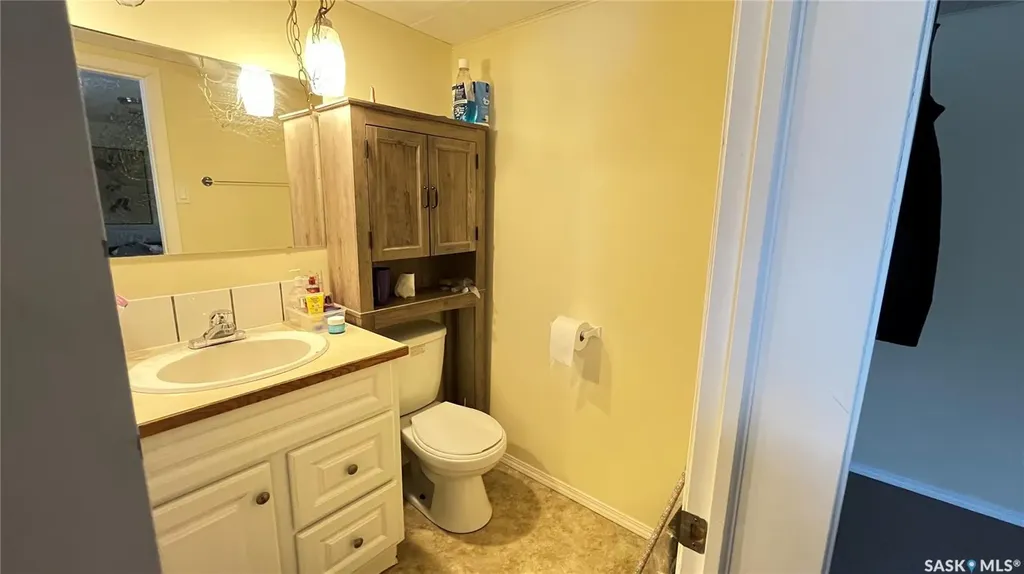209 Hood Street Maple Creek SK S0N 1N0