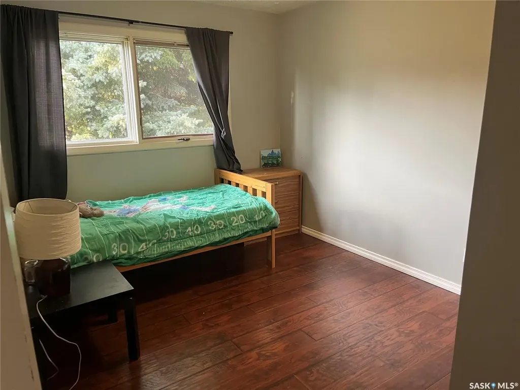 206 3rd Avenue Caronport SK S0H 0S0