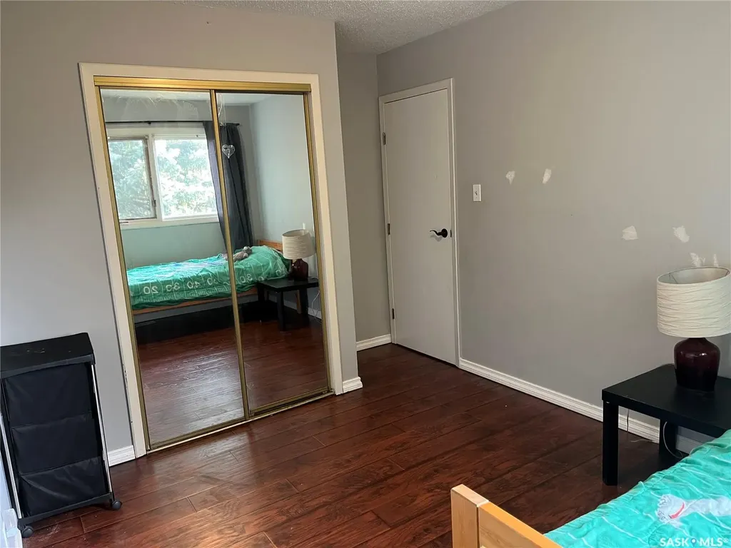 206 3rd Avenue Caronport SK S0H 0S0