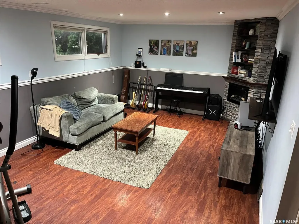 206 3rd Avenue Caronport SK S0H 0S0