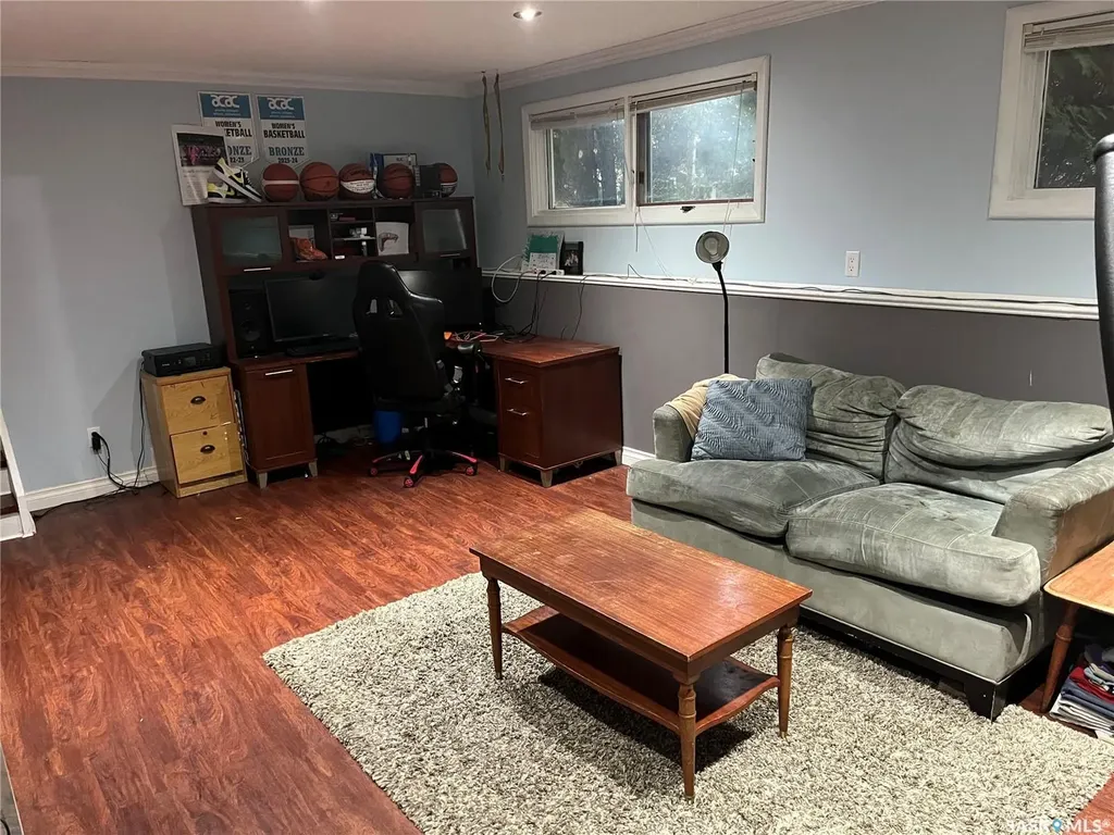 206 3rd Avenue Caronport SK S0H 0S0
