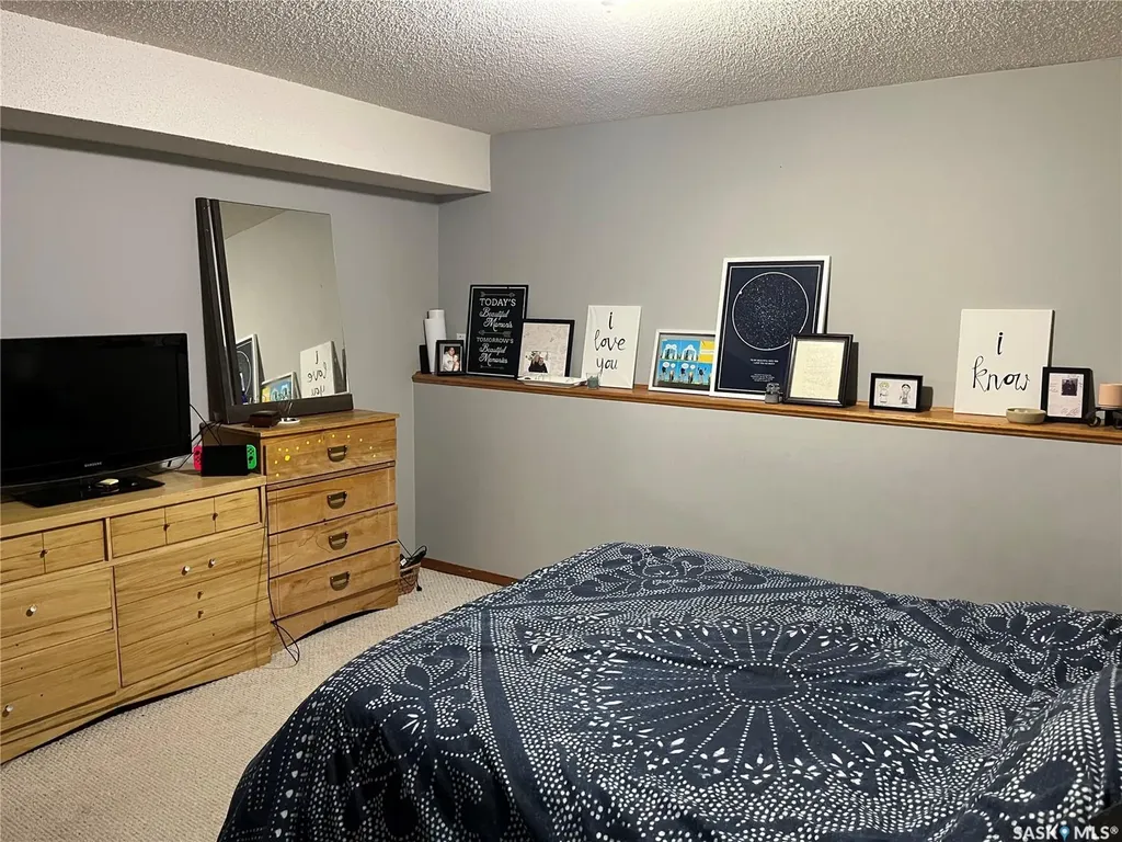 206 3rd Avenue Caronport SK S0H 0S0