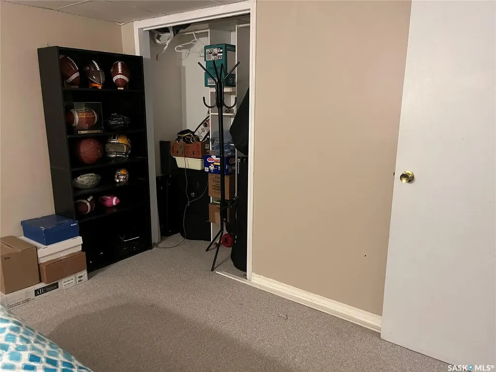 206 3rd Avenue Caronport SK S0H 0S0