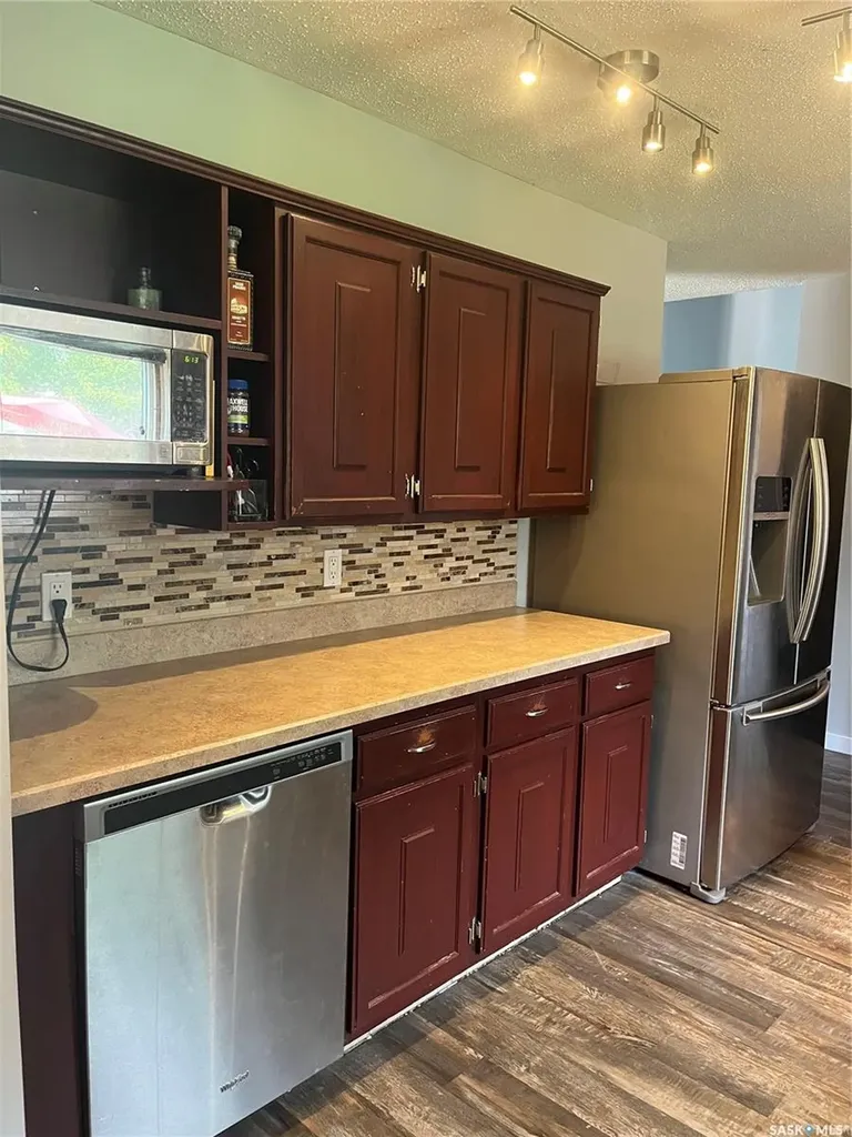 206 3rd Avenue Caronport SK S0H 0S0