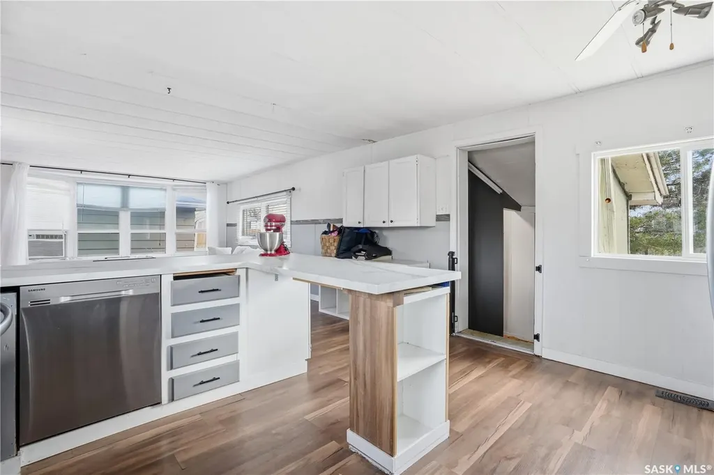 124 Dogwood Street Caronport SK S0H 0S0