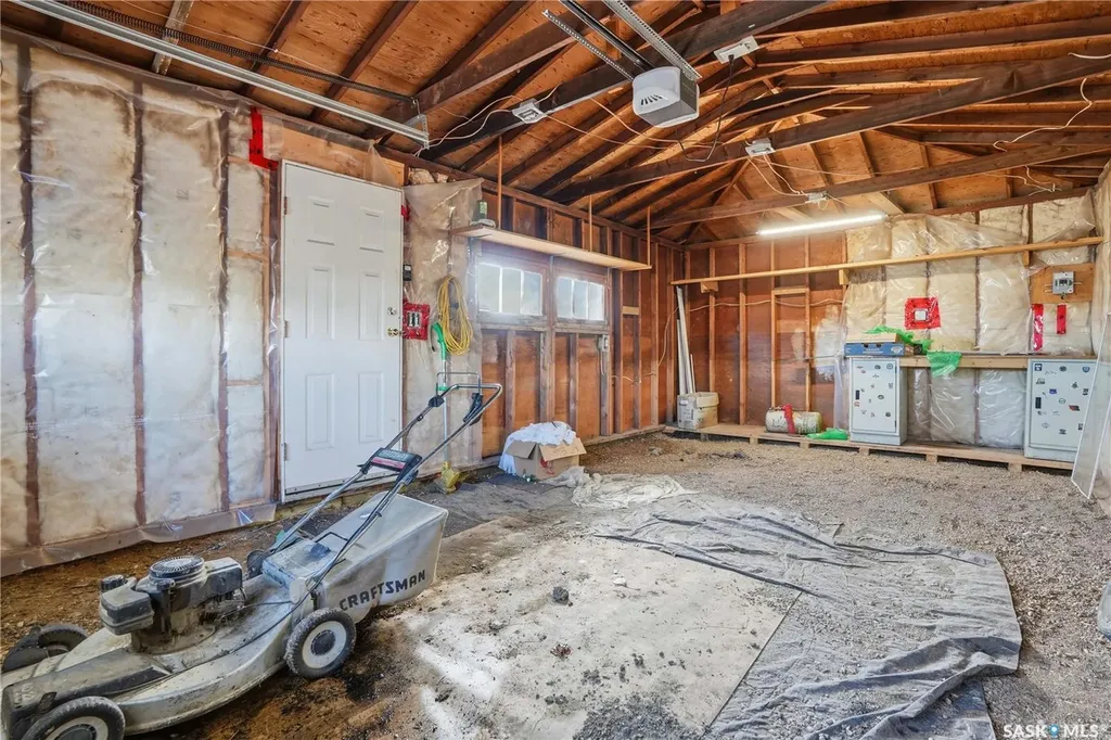 124 Dogwood Street Caronport SK S0H 0S0