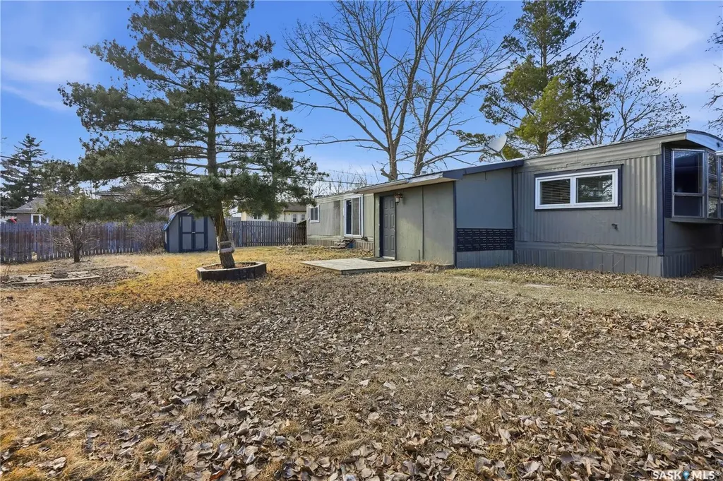 124 Dogwood Street Caronport SK S0H 0S0