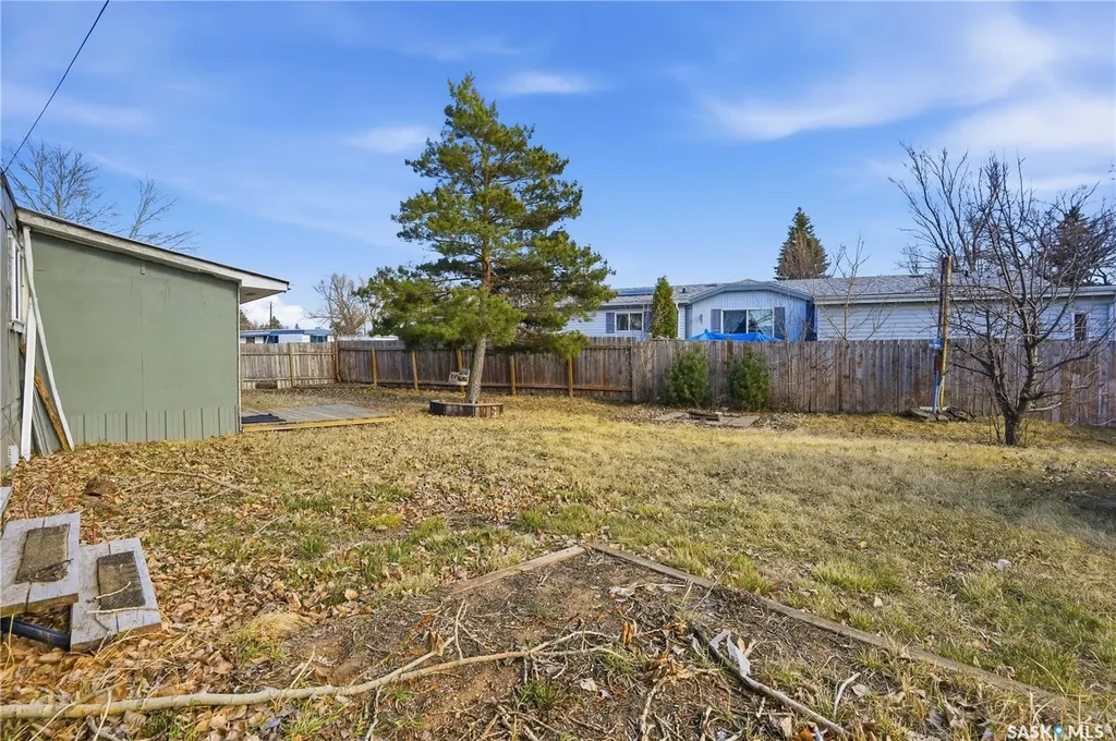 124 Dogwood Street Caronport SK S0H 0S0