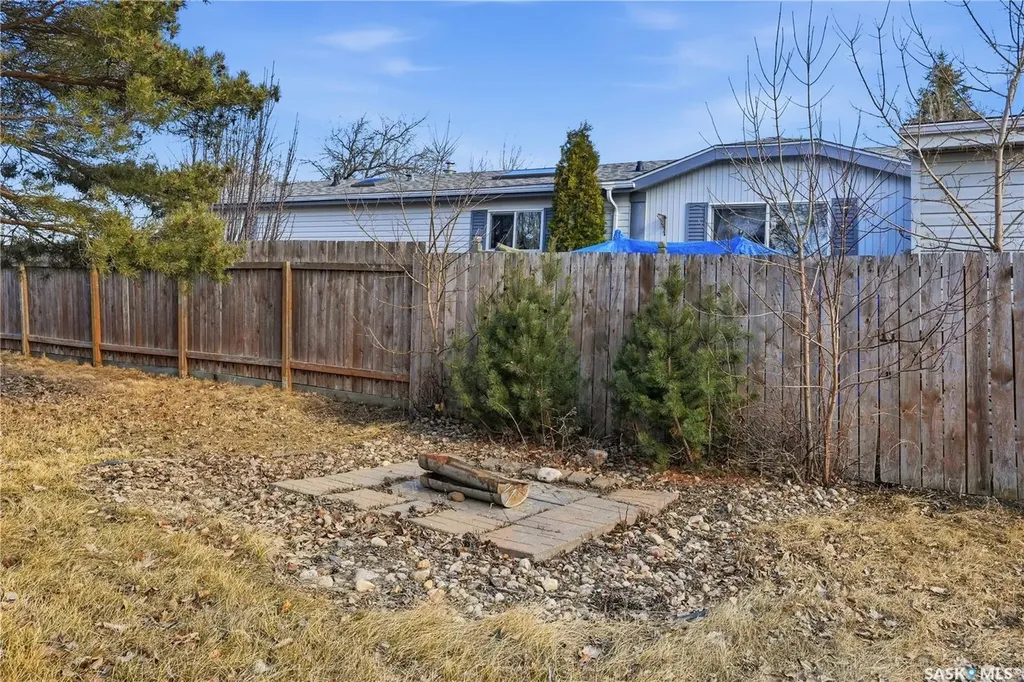 124 Dogwood Street Caronport SK S0H 0S0