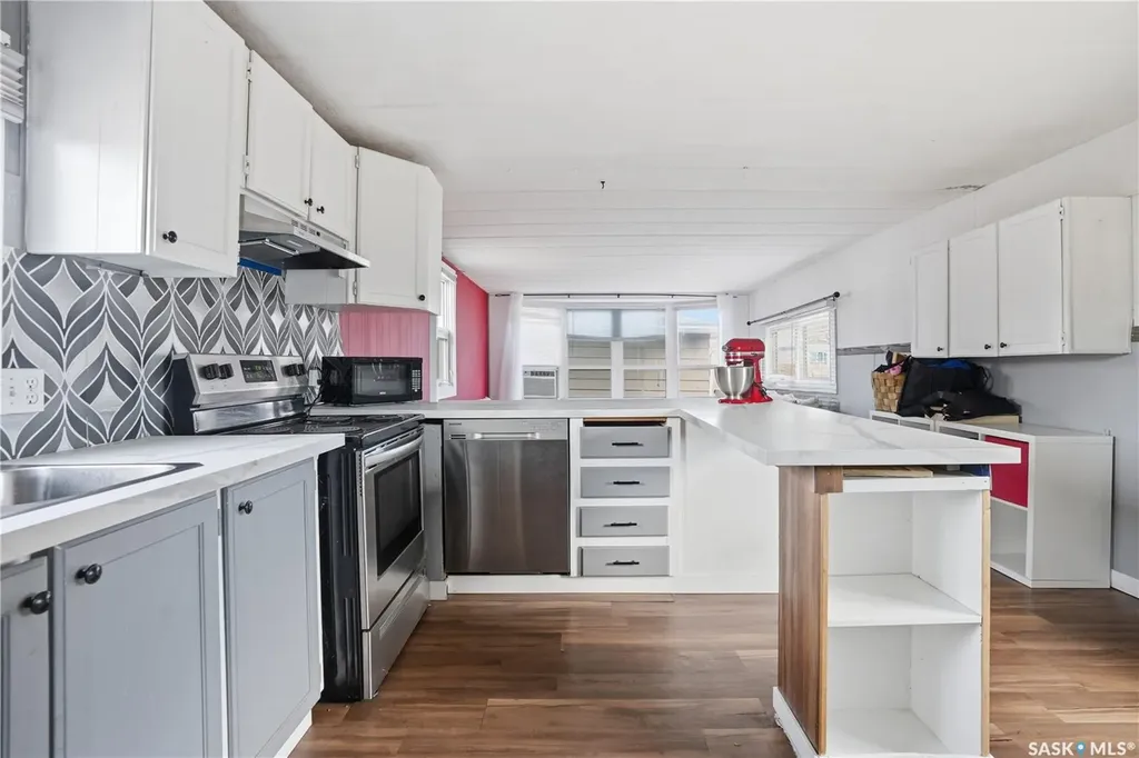 124 Dogwood Street Caronport SK S0H 0S0