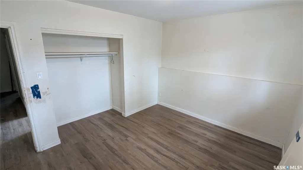407 U Avenue S Saskatoon SK S7M 3C4