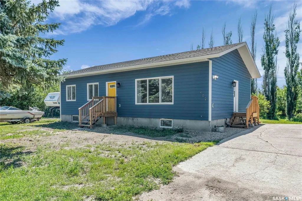 402 Alexander Street Radisson SK S0K 3L0