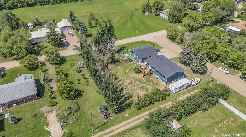 402 Alexander Street Radisson SK S0K 3L0