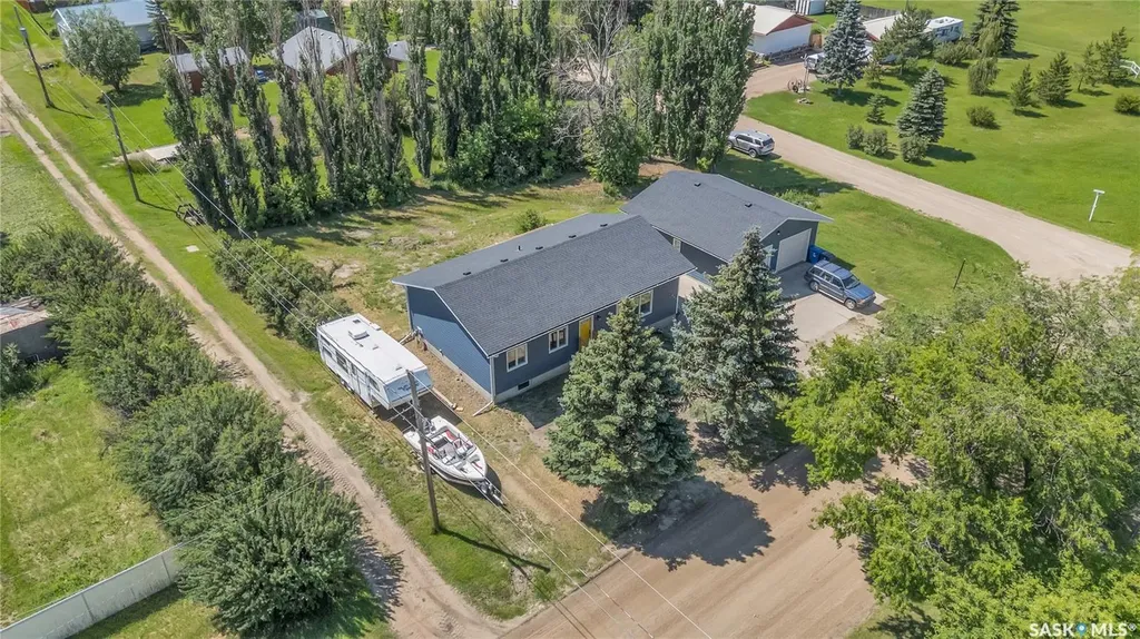 402 Alexander Street Radisson SK S0K 3L0