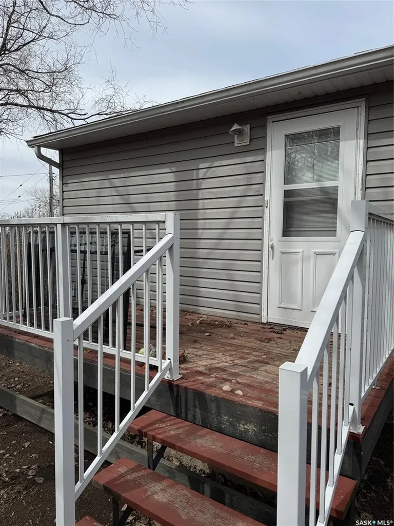 1509 Young Street Estevan SK S4A 0J5