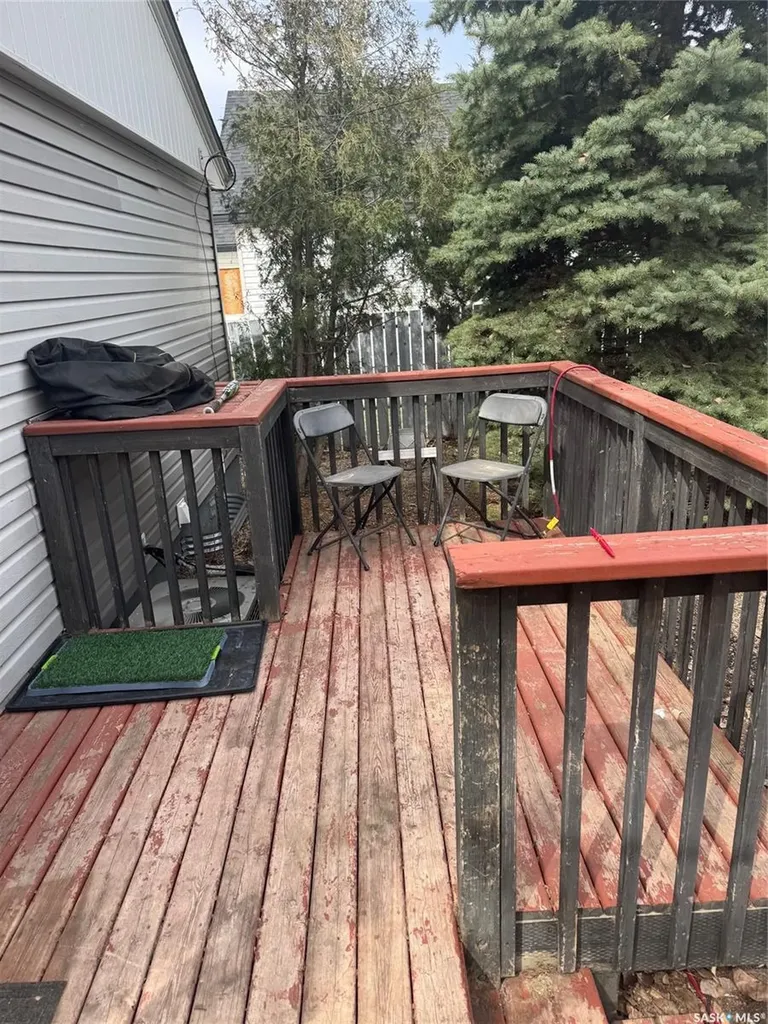 1509 Young Street Estevan SK S4A 0J5