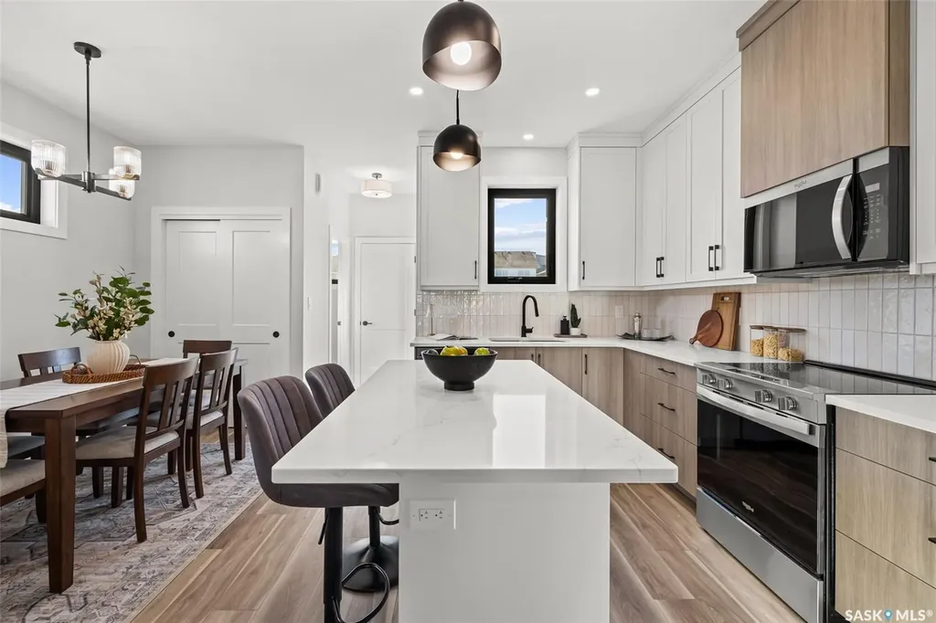 1744 West Market Street Regina SK S4Y 0G3