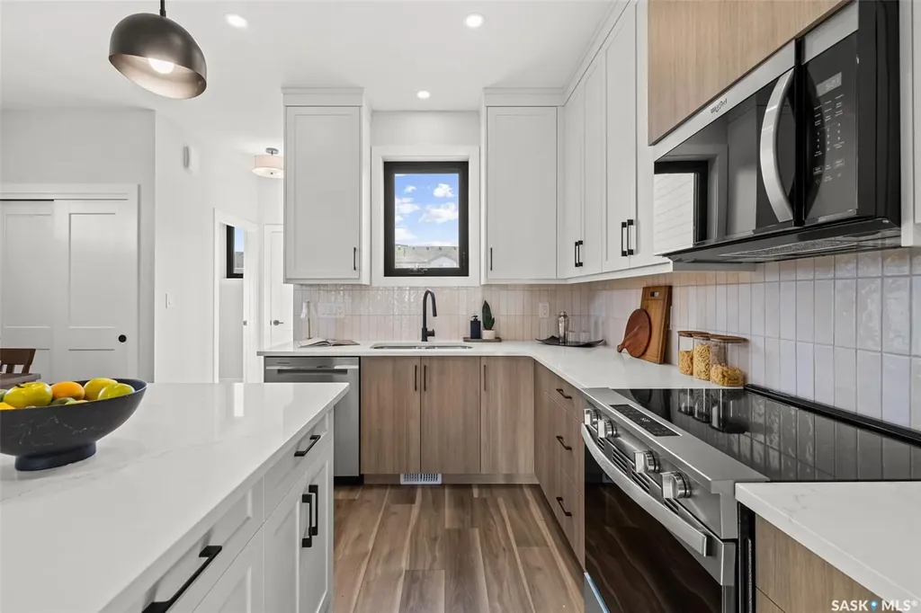 1744 West Market Street Regina SK S4Y 0G3