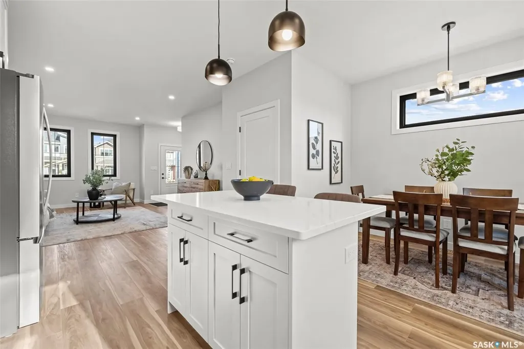 1744 West Market Street Regina SK S4Y 0G3