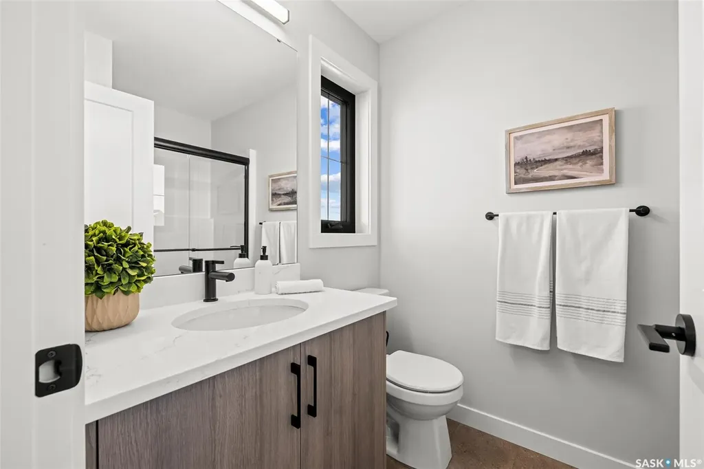 1744 West Market Street Regina SK S4Y 0G3