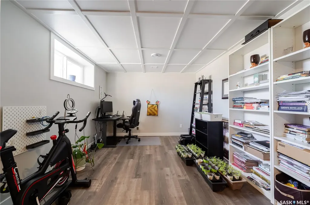 1007 Maplewood Drive Moose Jaw SK S6J 0B6