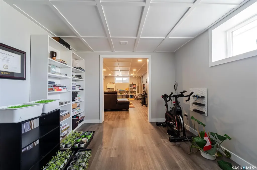 1007 Maplewood Drive Moose Jaw SK S6J 0B6