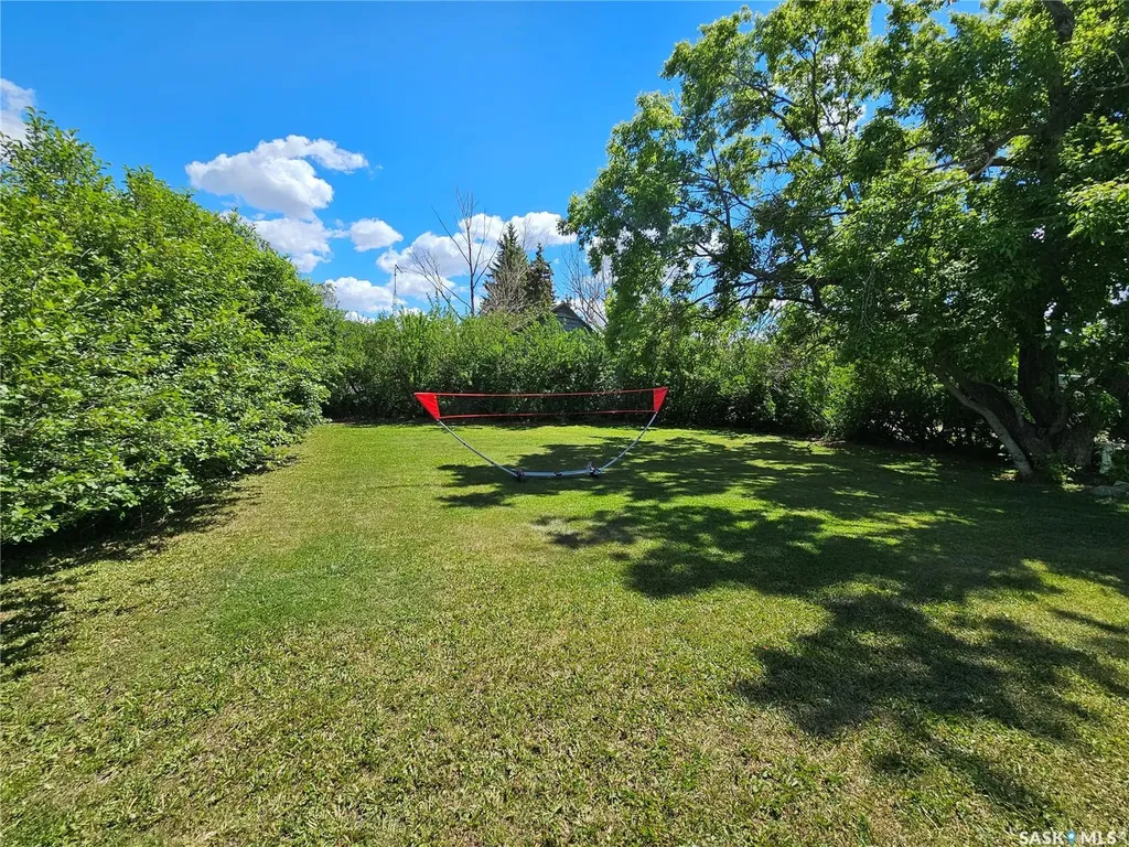 406 & 408 Mary Street Tramping Lake SK S0K 4H0