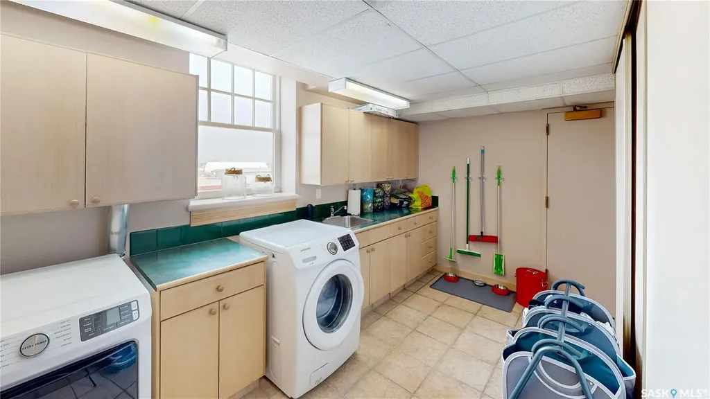 1150 Rose Street Regina SK S4R 1Z6