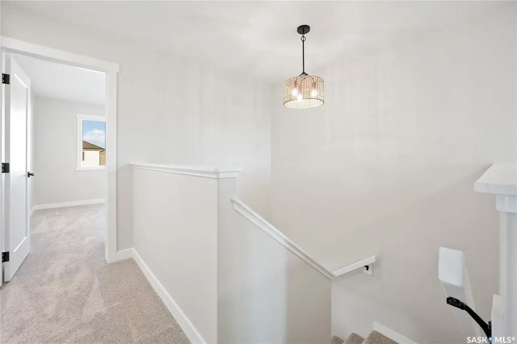 439 Kinloch Crescent Saskatoon SK S7M 5X1