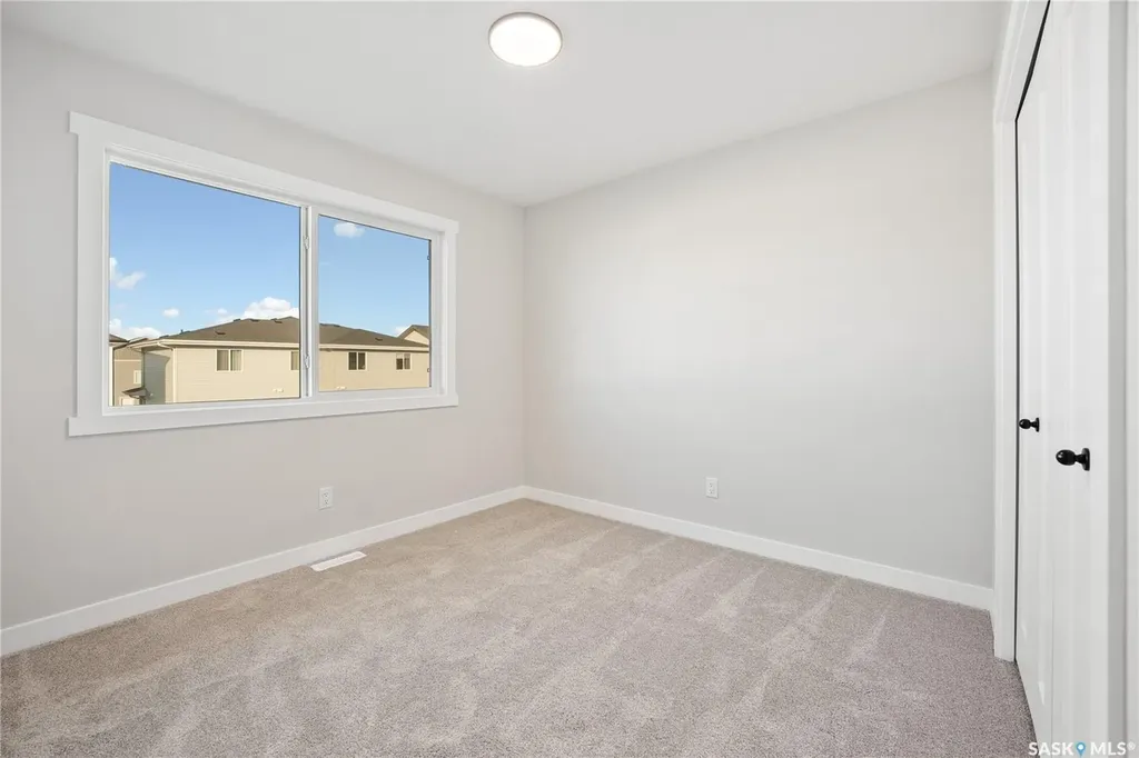 439 Kinloch Crescent Saskatoon SK S7M 5X1