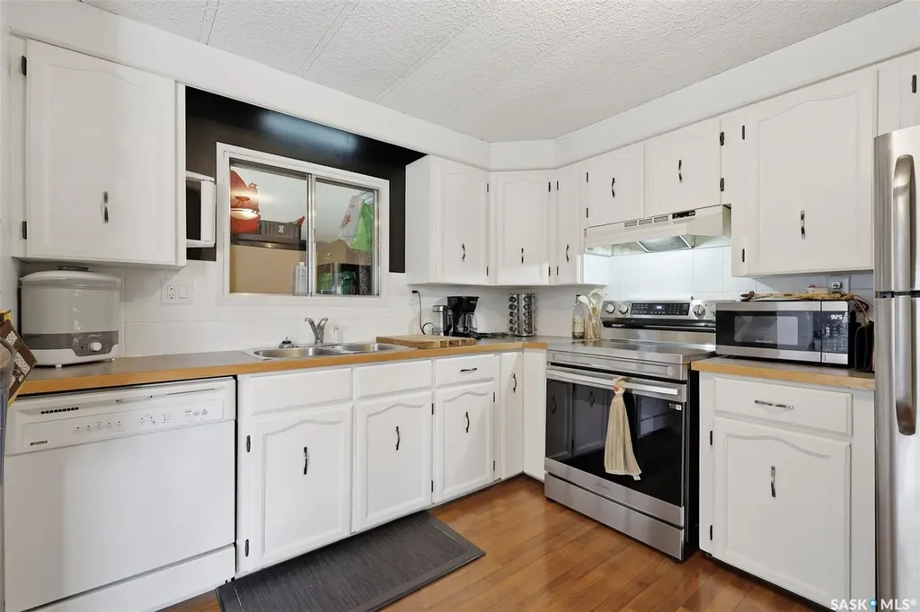 111 Leland Terrace Saskatoon SK S7H 5A1