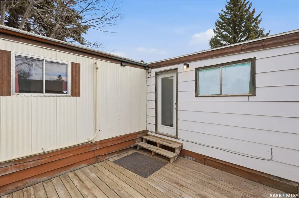 111 Leland Terrace Saskatoon SK S7H 5A1