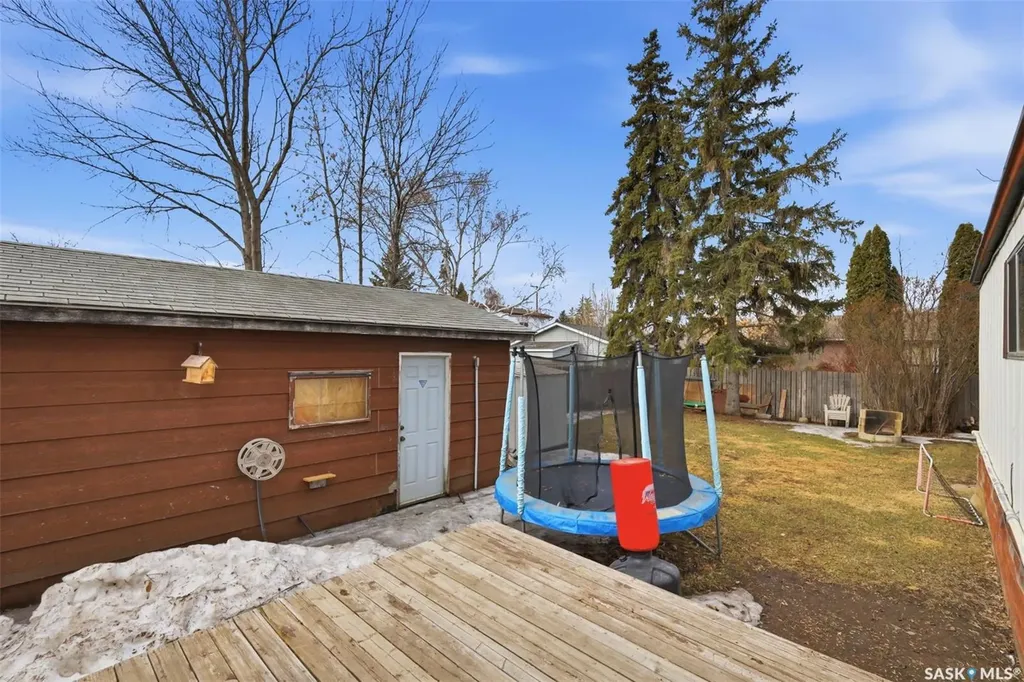 111 Leland Terrace Saskatoon SK S7H 5A1