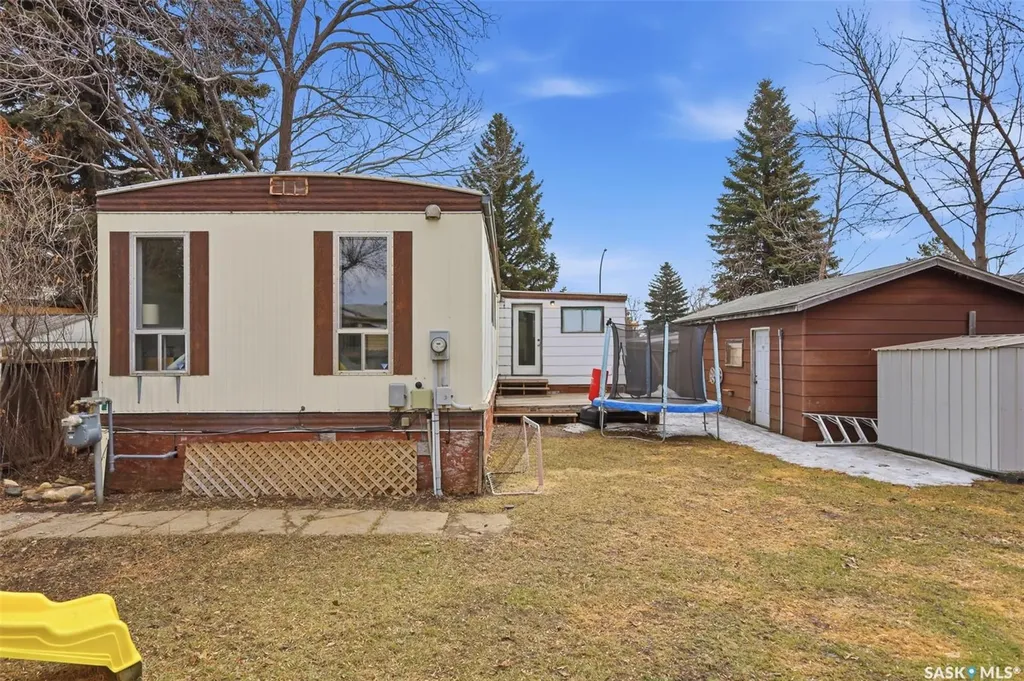 111 Leland Terrace Saskatoon SK S7H 5A1