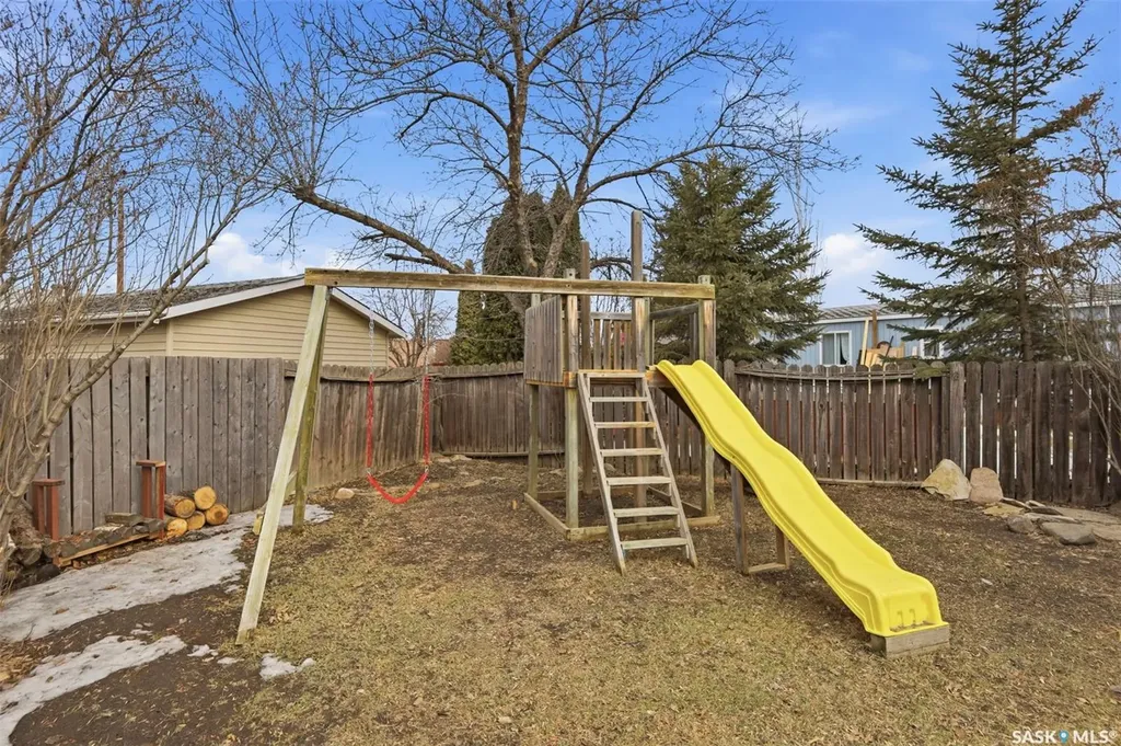 111 Leland Terrace Saskatoon SK S7H 5A1