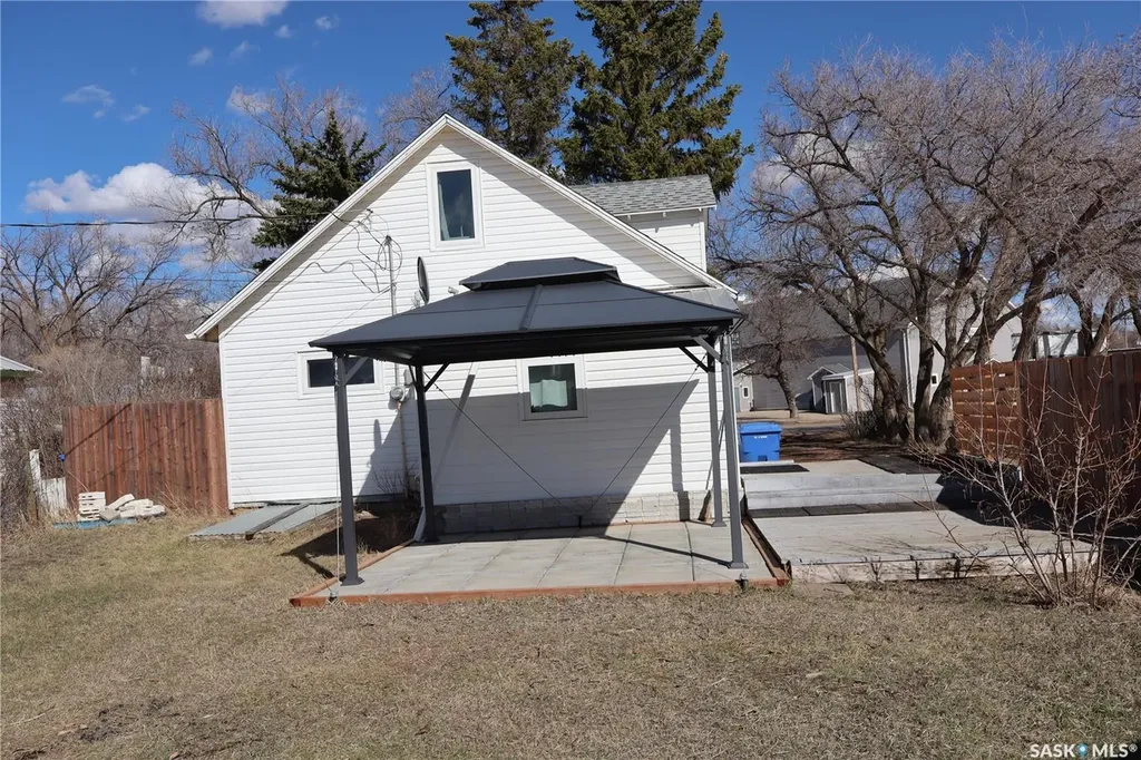 302 Columbus Drive Rockglen SK S0H 3R0