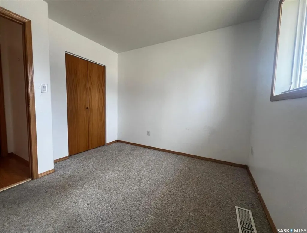 349 10th Avenue NW Swift Current SK S9H 1P1