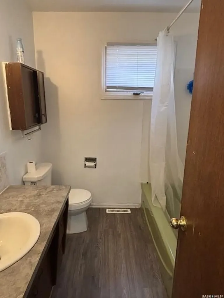 327 4th Avenue E Canora SK S0A 0L0