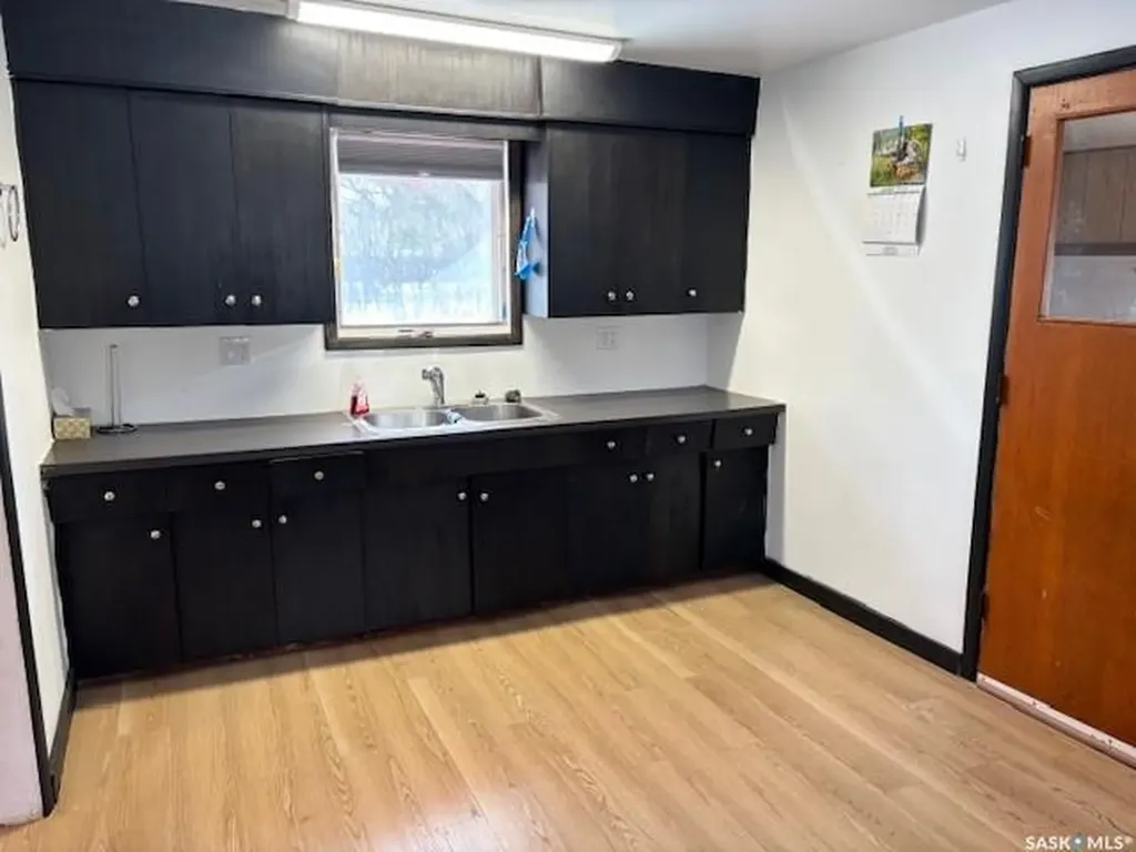 327 4th Avenue E Canora SK S0A 0L0