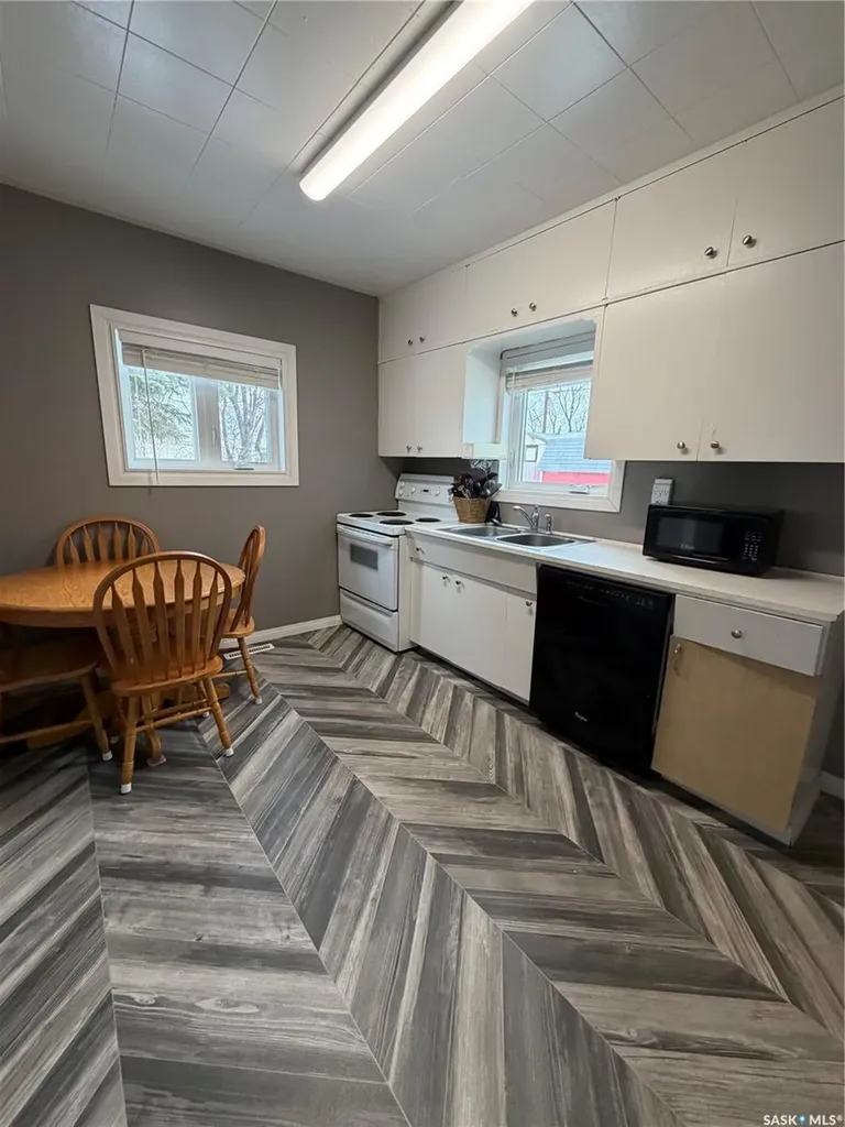 511 Albert Street Hudson Bay SK S0E 0Y0