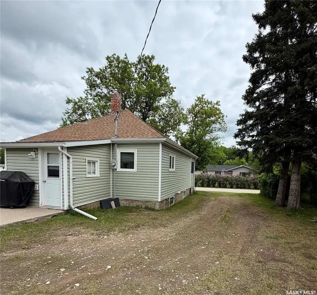 511 Albert Street Hudson Bay SK S0E 0Y0