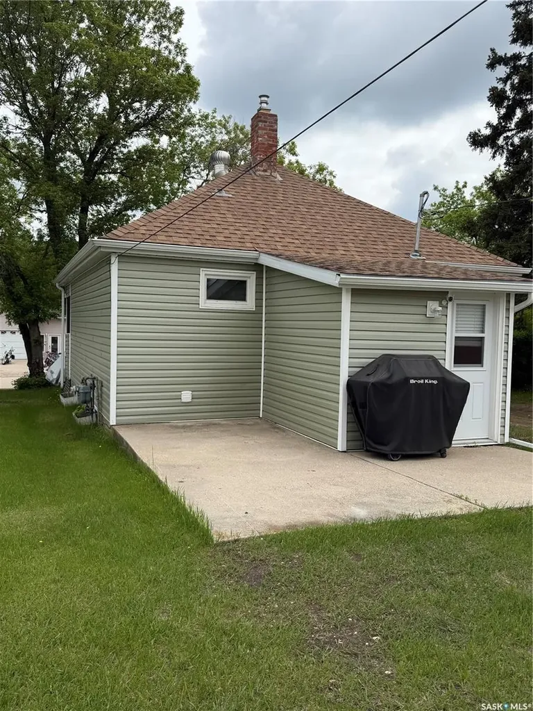 511 Albert Street Hudson Bay SK S0E 0Y0