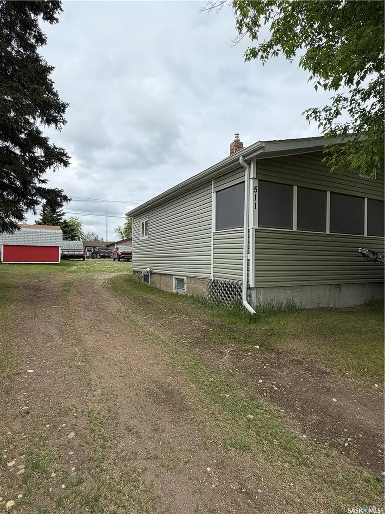 511 Albert Street Hudson Bay SK S0E 0Y0