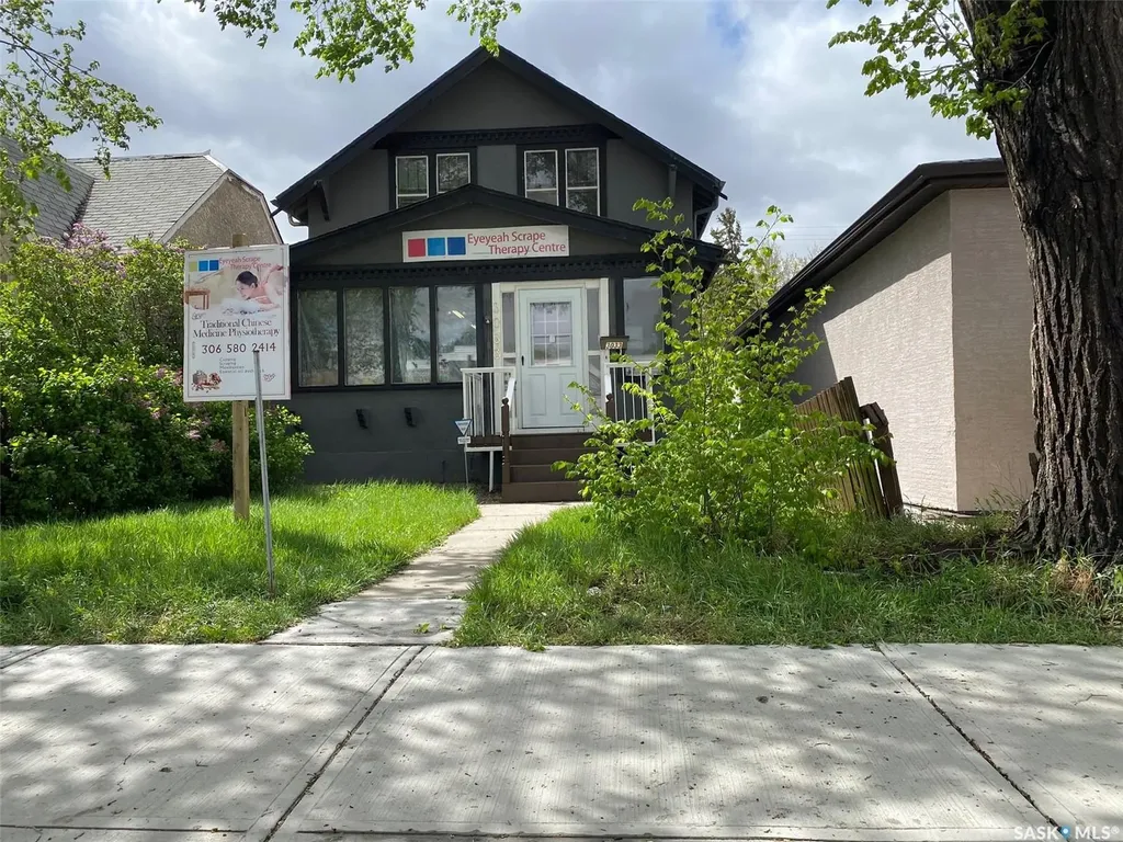 3033 Dewdney Avenue Regina SK S4Y 0Y3