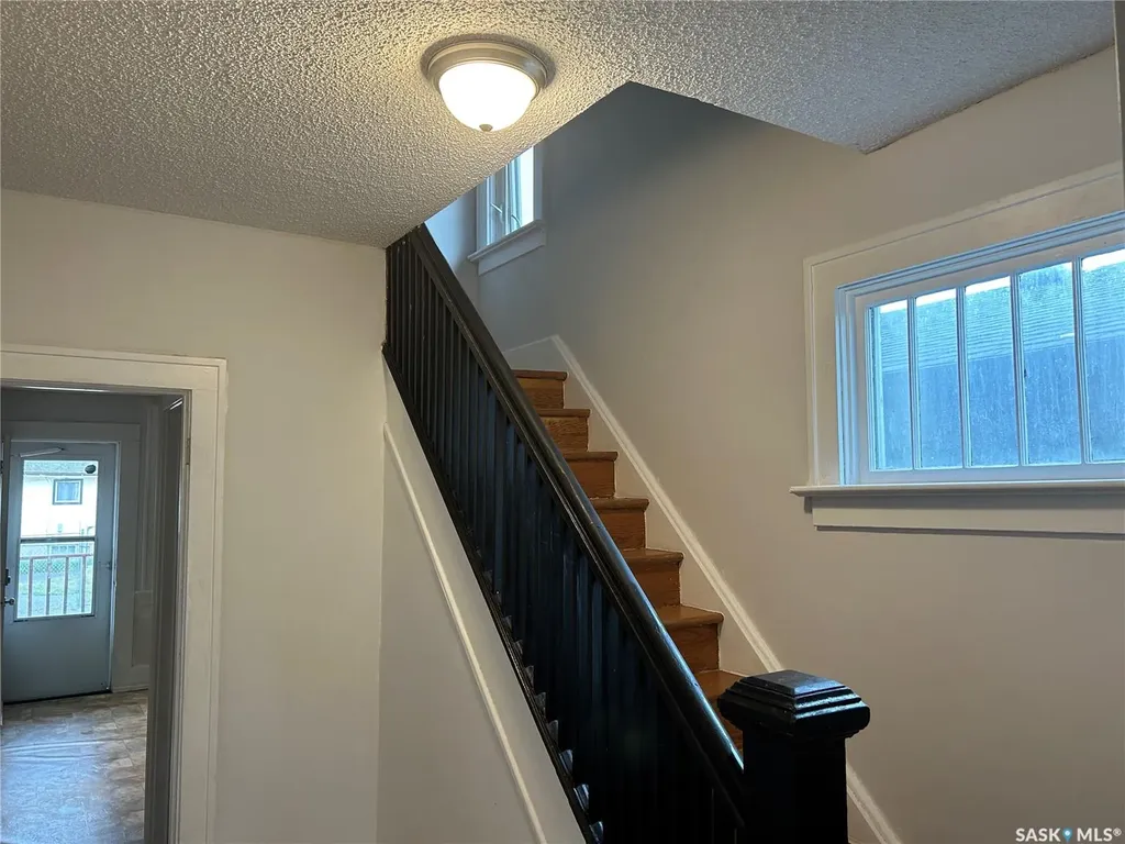 3033 Dewdney Avenue Regina SK S4Y 0Y3