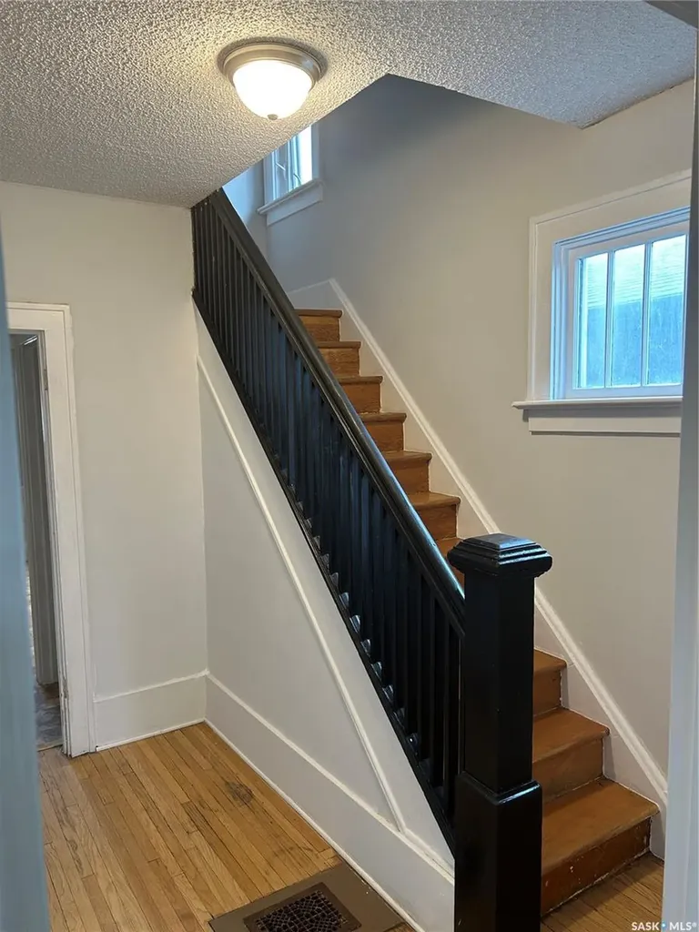 3033 Dewdney Avenue Regina SK S4Y 0Y3