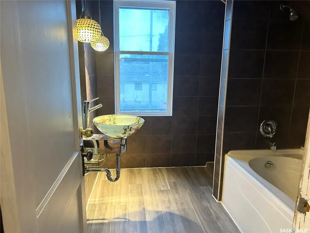 3033 Dewdney Avenue Regina SK S4Y 0Y3