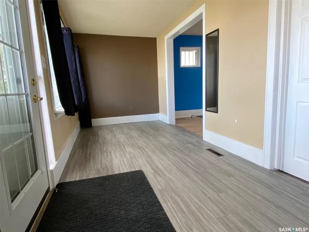 3033 Dewdney Avenue Regina SK S4Y 0Y3